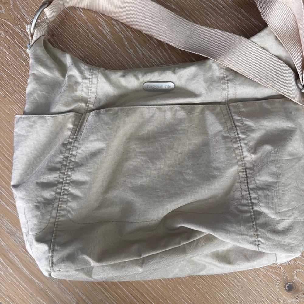 Baggallini Cream Shoulder Bag